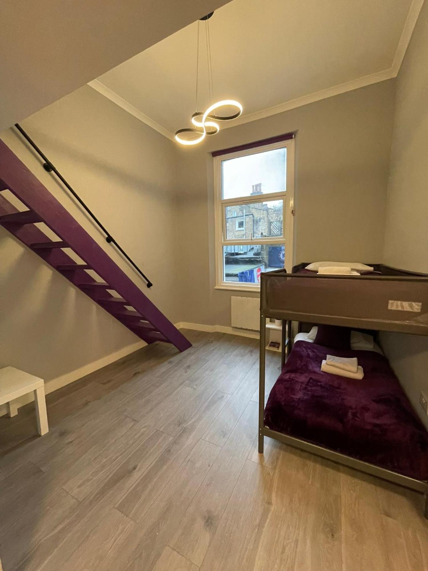 Westminster Inn Лондон Екстериор снимка