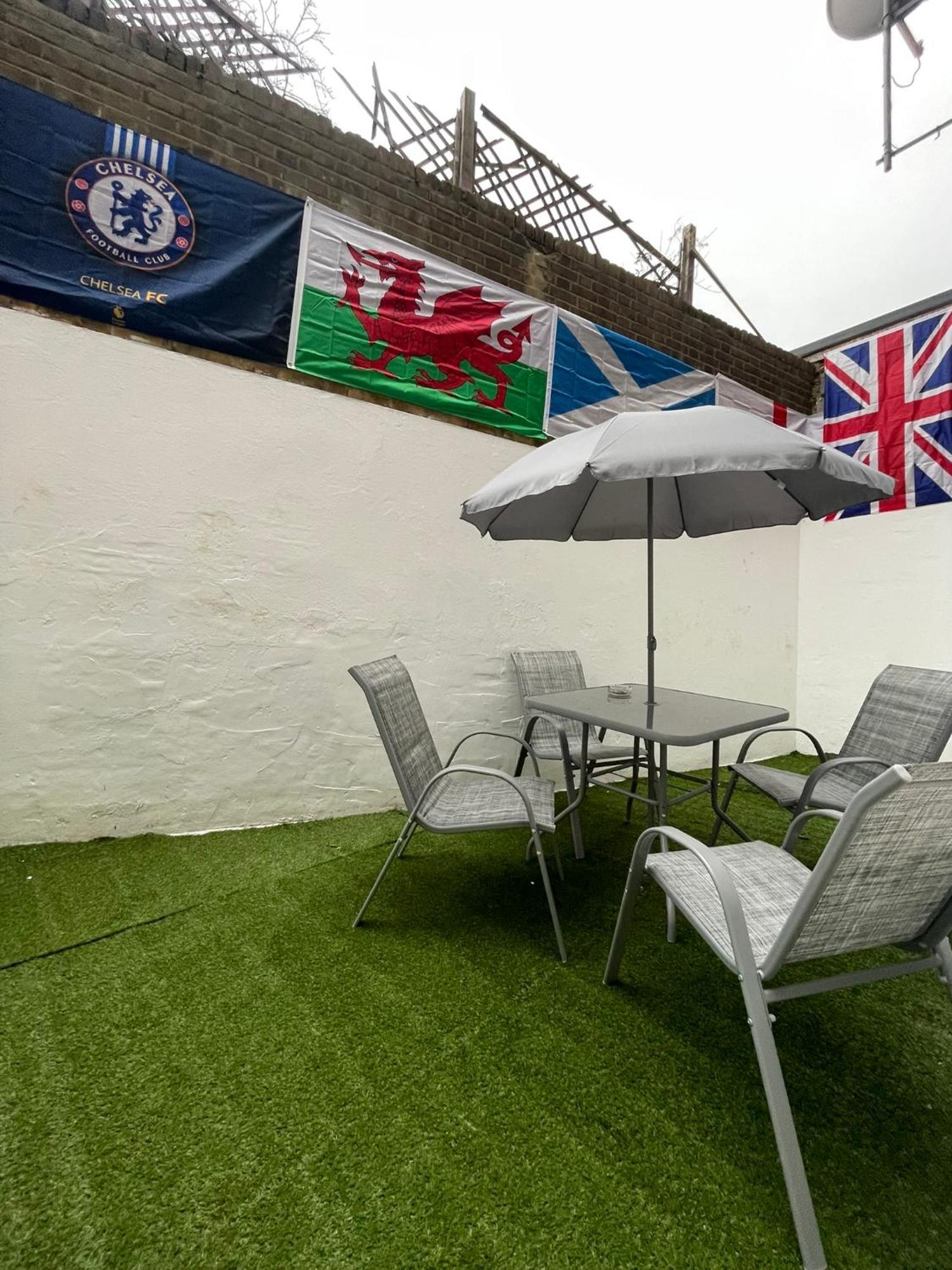 Westminster Inn Лондон Екстериор снимка