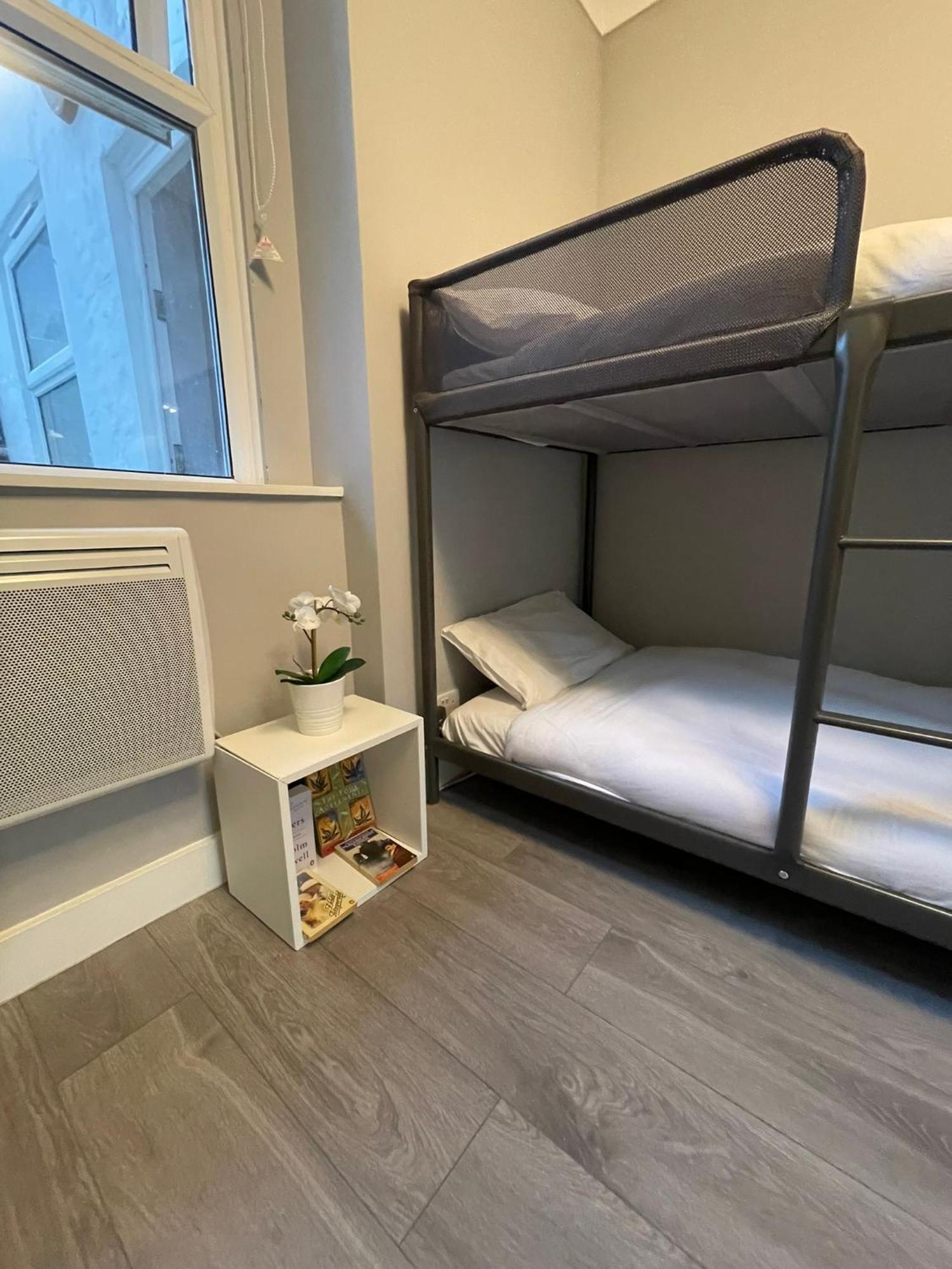 Westminster Inn Лондон Екстериор снимка