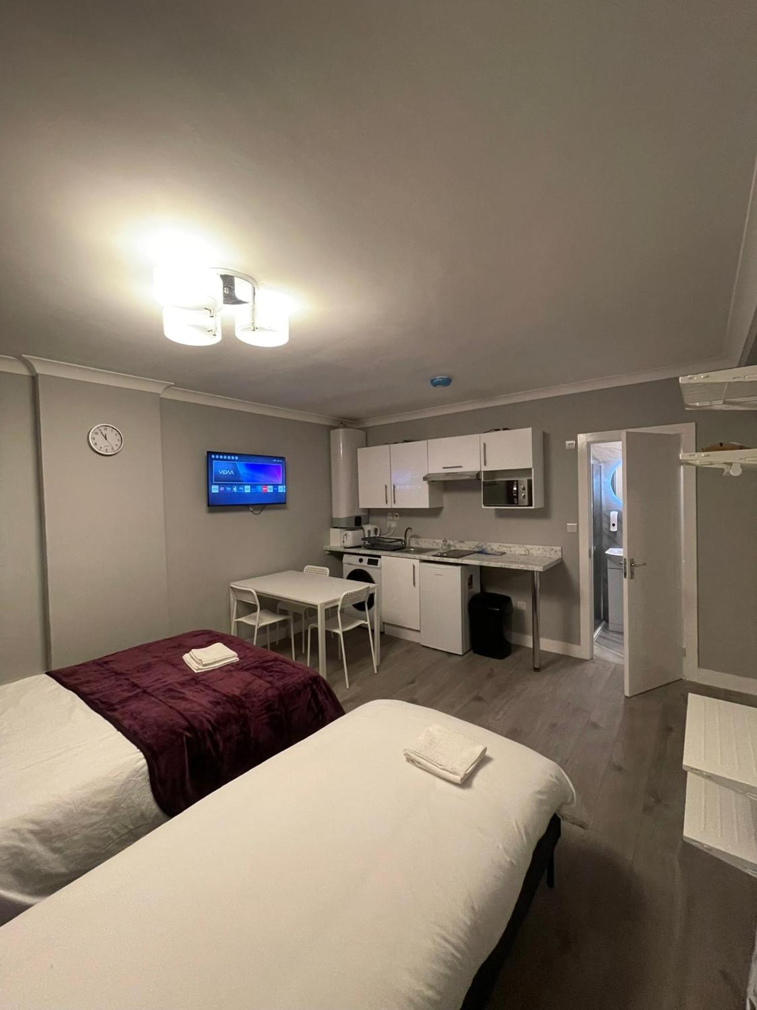 Westminster Inn Лондон Екстериор снимка