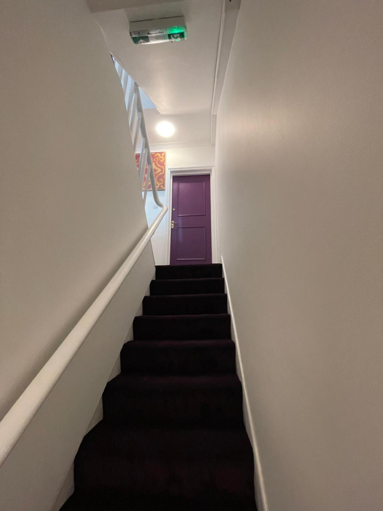 Westminster Inn Лондон Екстериор снимка