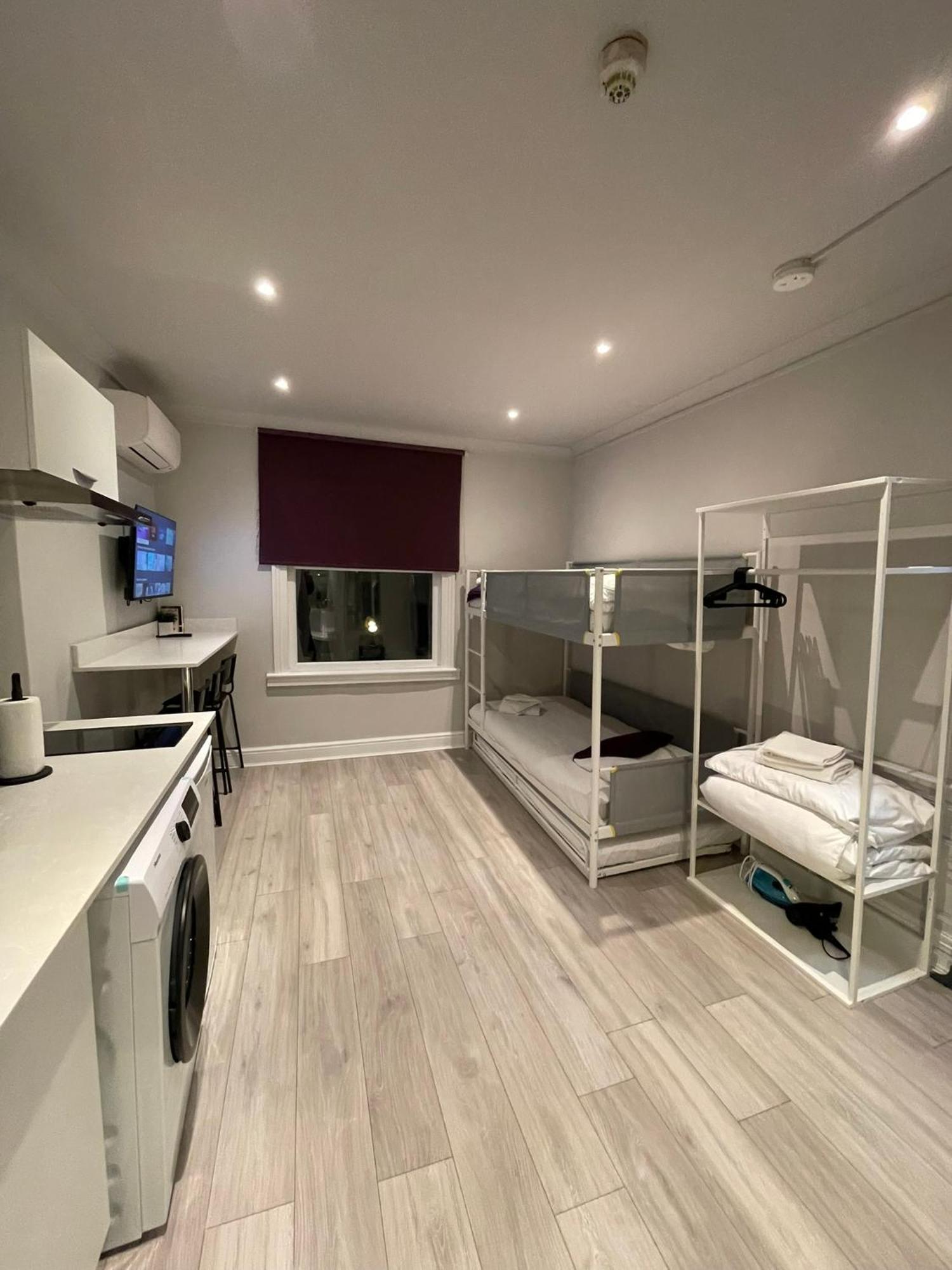 Westminster Inn Лондон Екстериор снимка