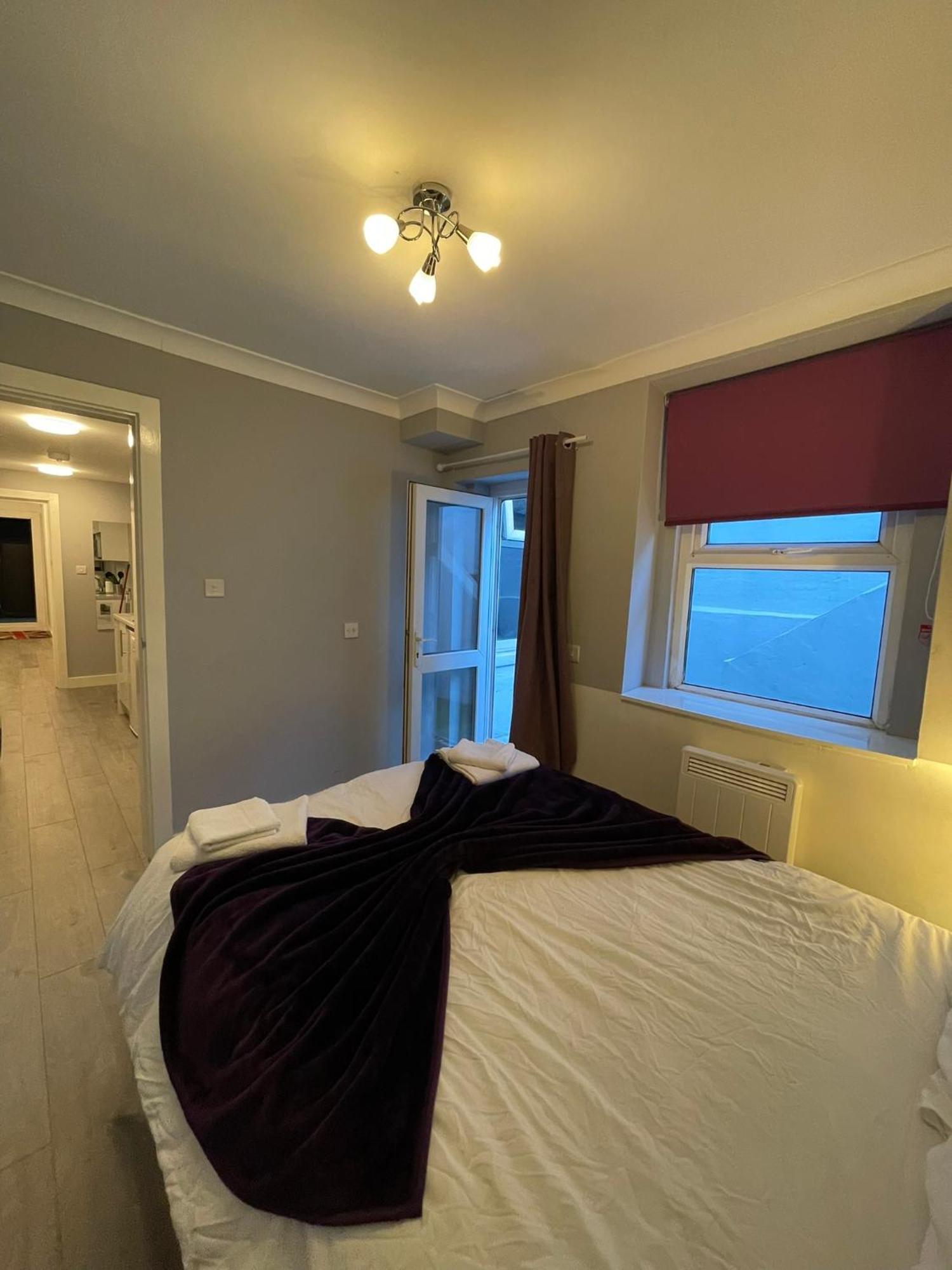 Westminster Inn Лондон Екстериор снимка